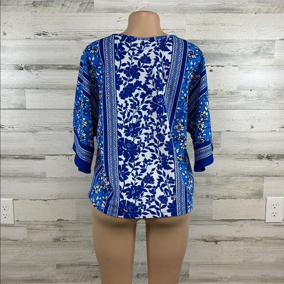 Bob Mackie Mix Floral Print Dolman Sleeve Knit Top Size Medium Blue Art To Wear - Picture 3 of 8